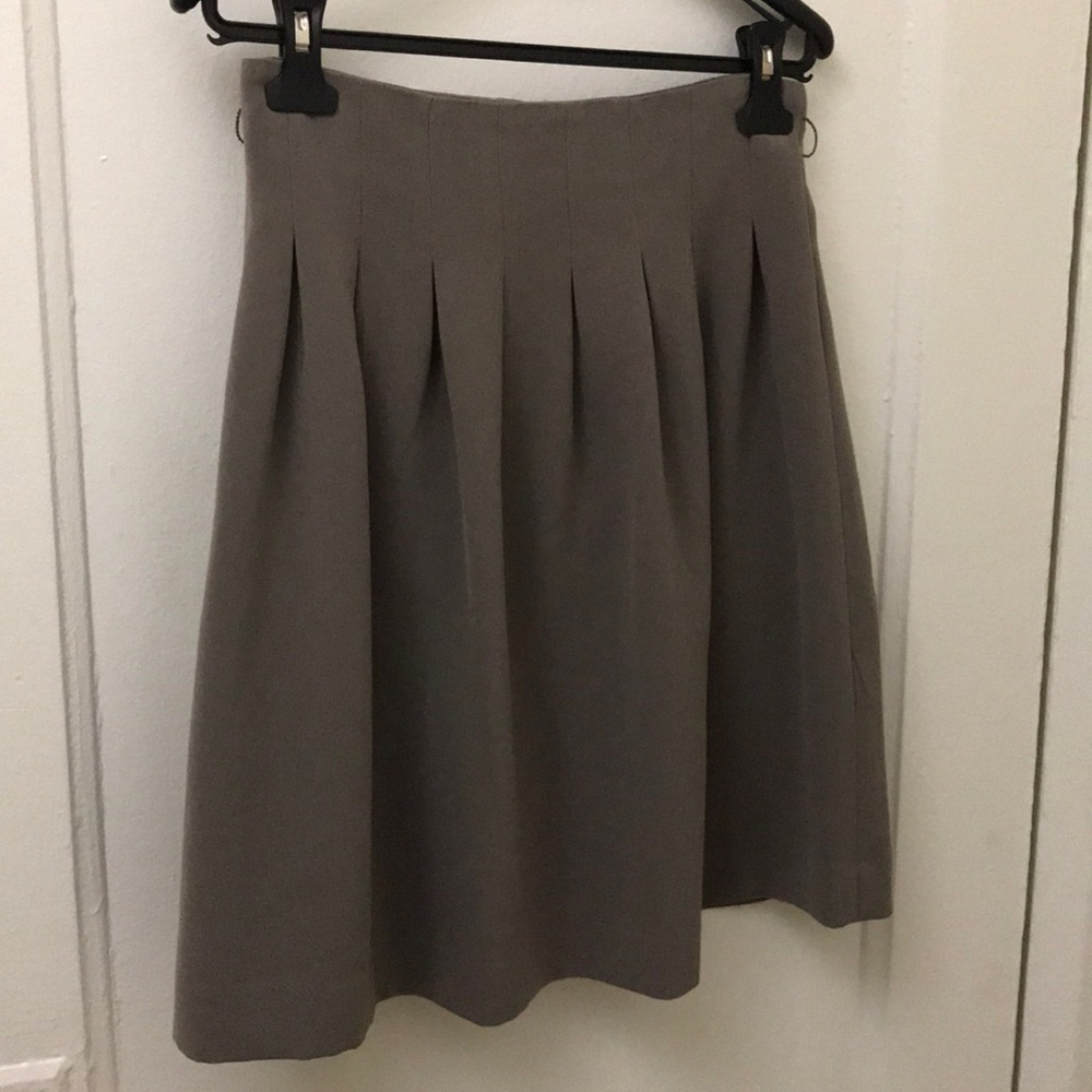 H&M pleated skirt in grayish taupe